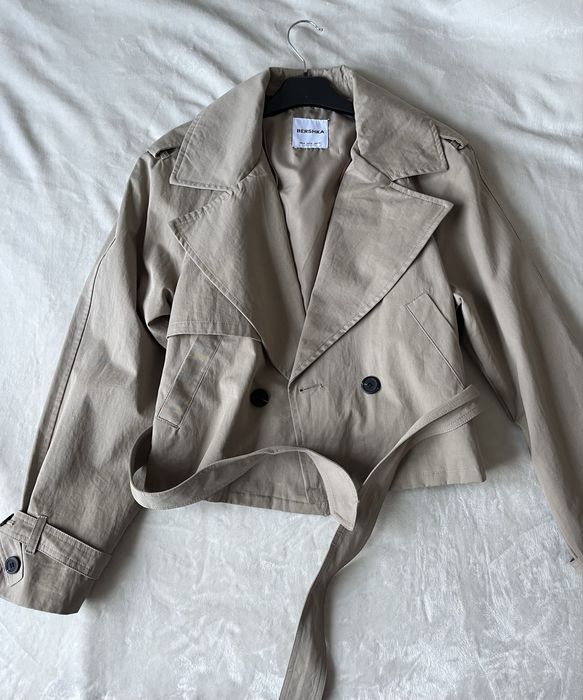 Дамско яке с коланче