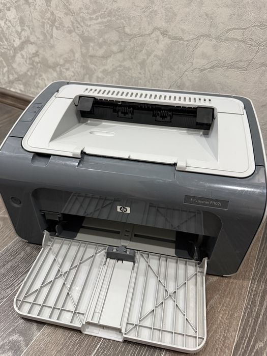Продам Принтер HP LaserJet Pro P1102s