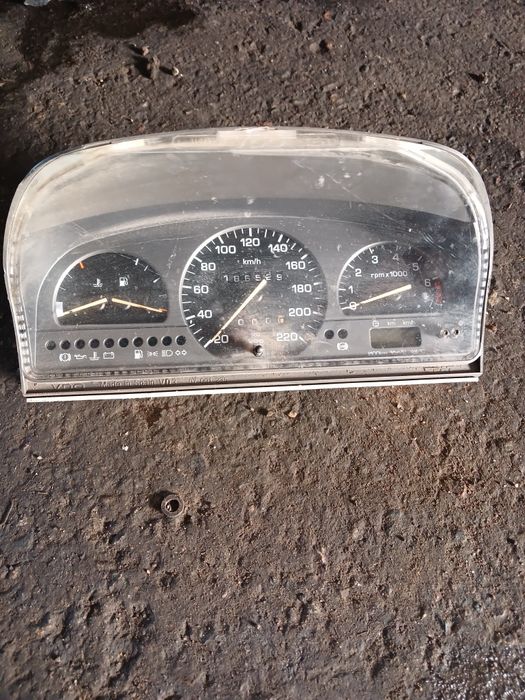 Щиток приборов Сеат Толедо