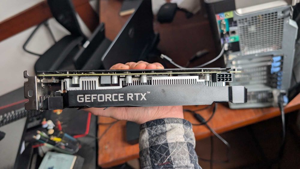 Placa video NVIDIA GeForce RTX 2060 OC 6GB GDDR6 192-bit