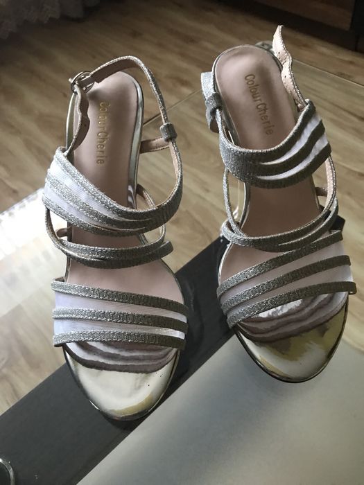 Sandale dama foarte