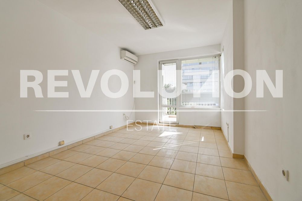 Дава се под наем Двустаен апартамент в София, Зона Б-5 - 60 кв.м за 498.27 € - Снимка #2