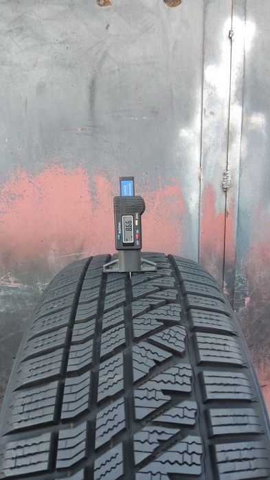 1брой зимна гума  225/60/17 Kumho Winter Craft , SUV, dot23
dot23