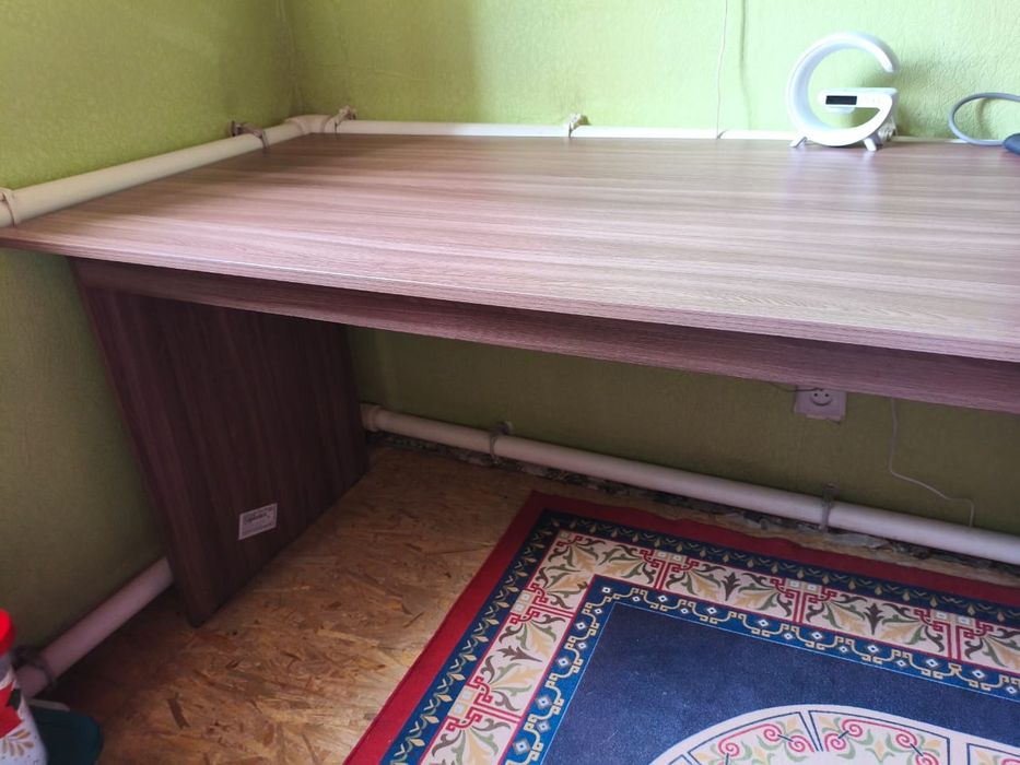 Продам письменный стол