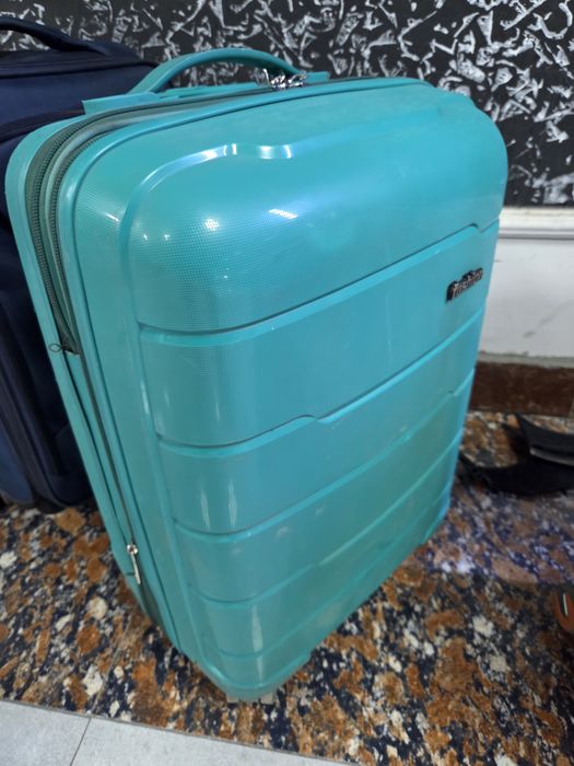 Chemodan kolyski osortiment bolshoy