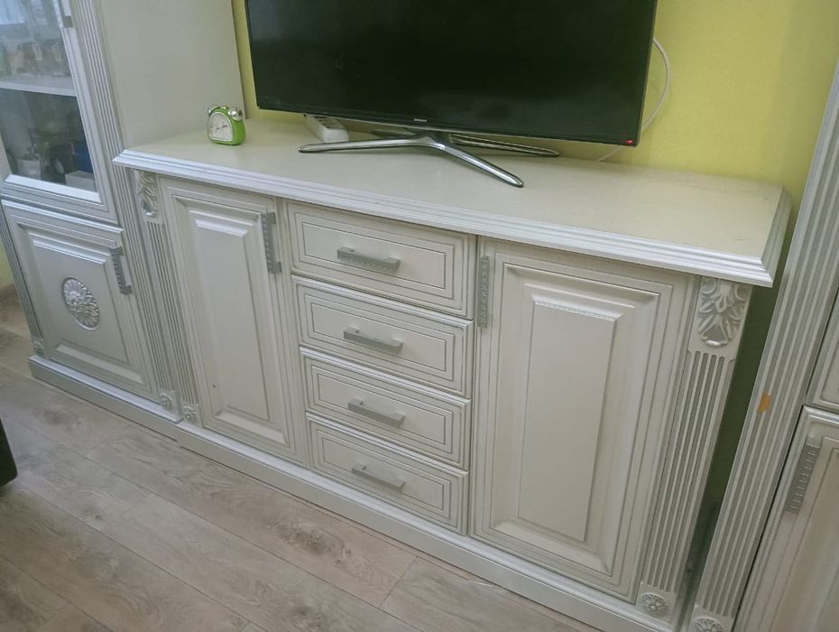 Продам стенку в хорошем состоянии