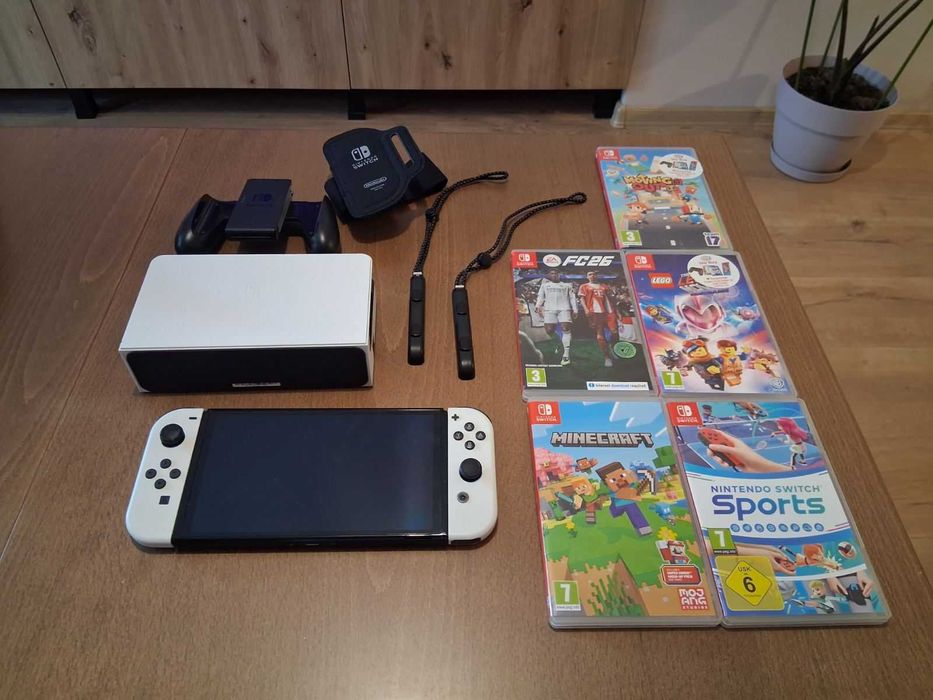 Nintendo Switch OLED, White + Игра Super Mario Bros Wonder