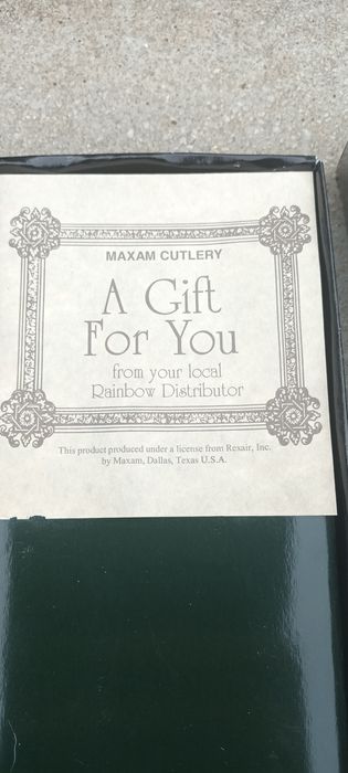 Cuțit, set în cutie