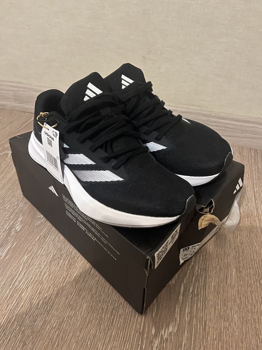 Продаю кроссовки Adidas Duramo