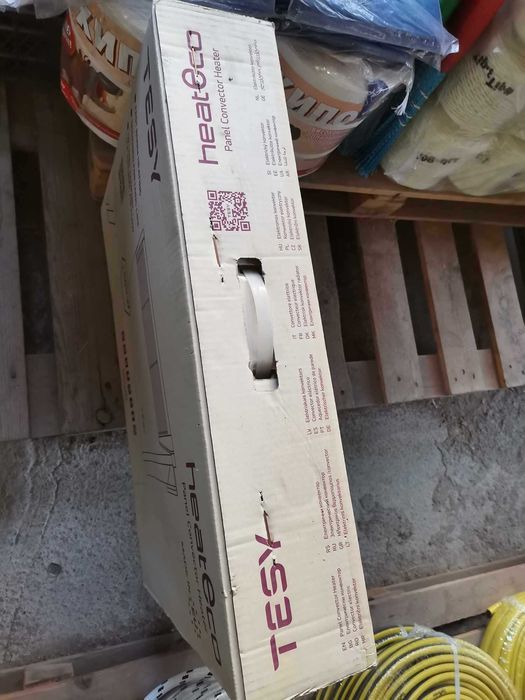 Чисто нов конвектор Tesy CN 03 150 MIS F с крачета