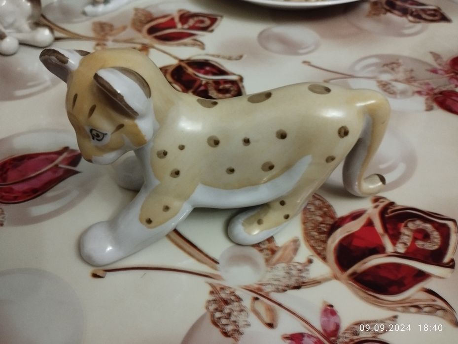 Статуэтки  "Тигр" ЛФЗ, Львёнок