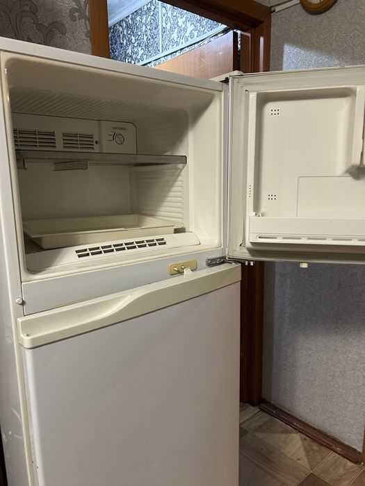 Холодильник в хорошем состоянии