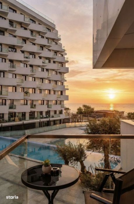 Alezzi Infinity  / vedere la mare si catre psicina / Loc de parcare su