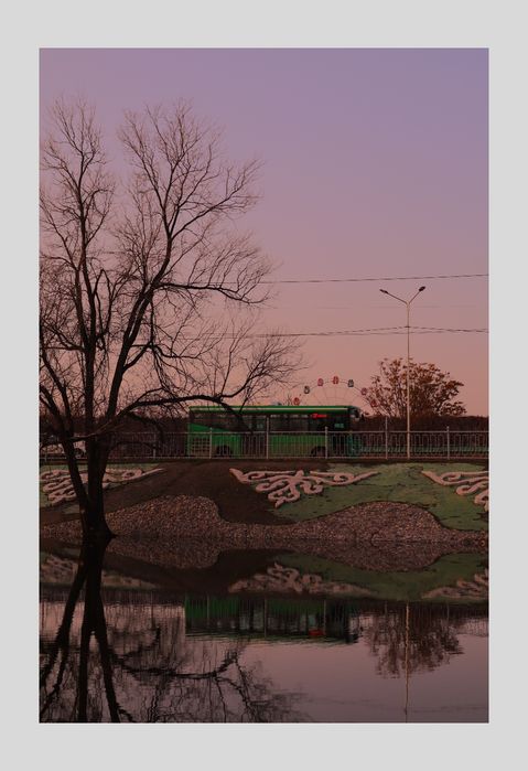 Фотоаппарат CANON R100
