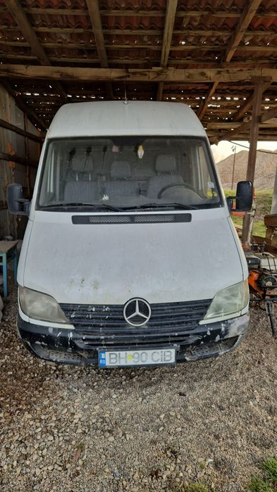 Vând sau dezmembrez Mercedes Sprinter