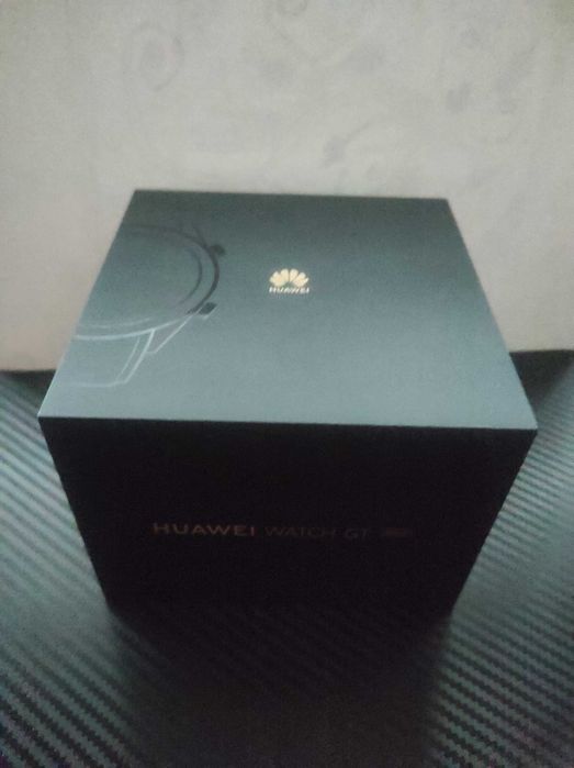 Смарт часовник Huawei GT
