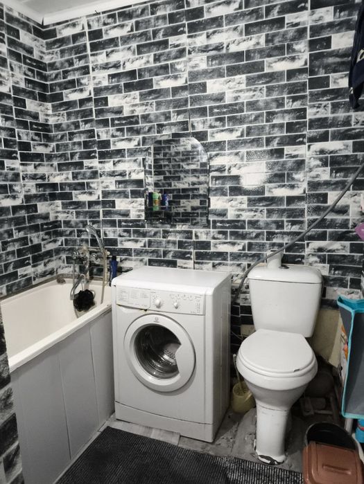 Продам 3 комнаты квартиру на ийк ота