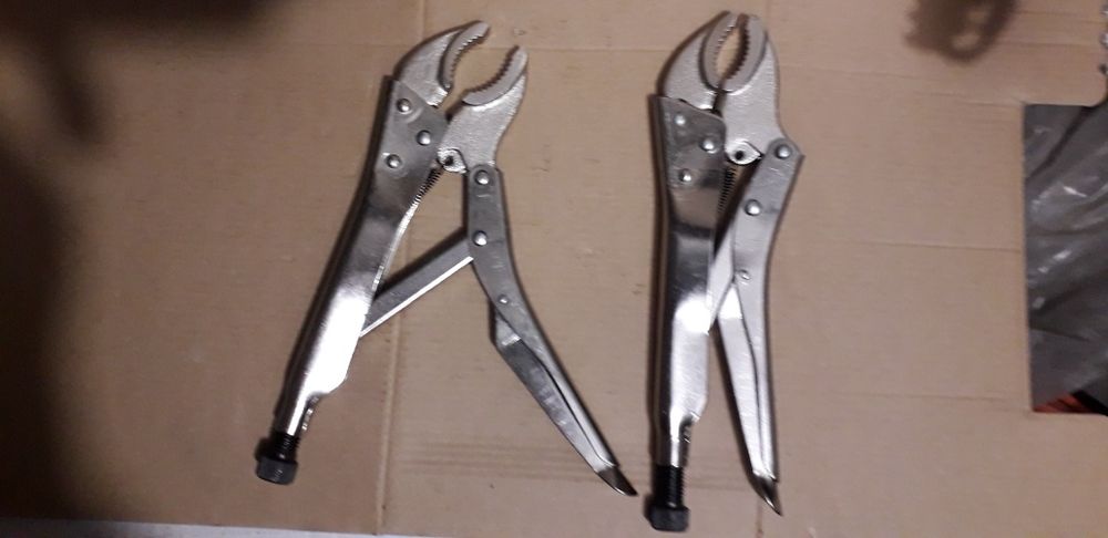 Vand urgent,convenabil scule de mana.