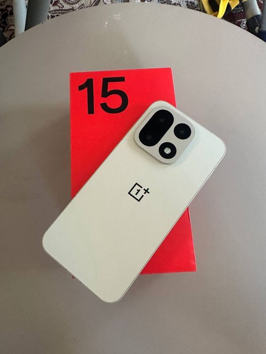 Oneplus 15  256/12