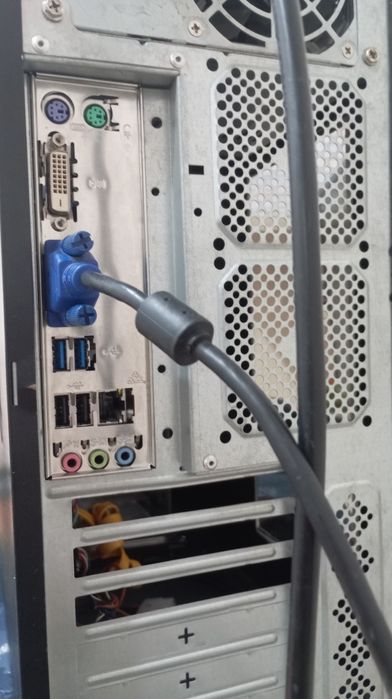 Сист. Блок i3-4130/Ram8gb/HD graphics 4000