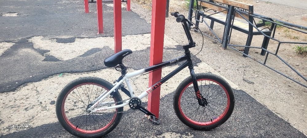 Велосипед трюковой. Bmx