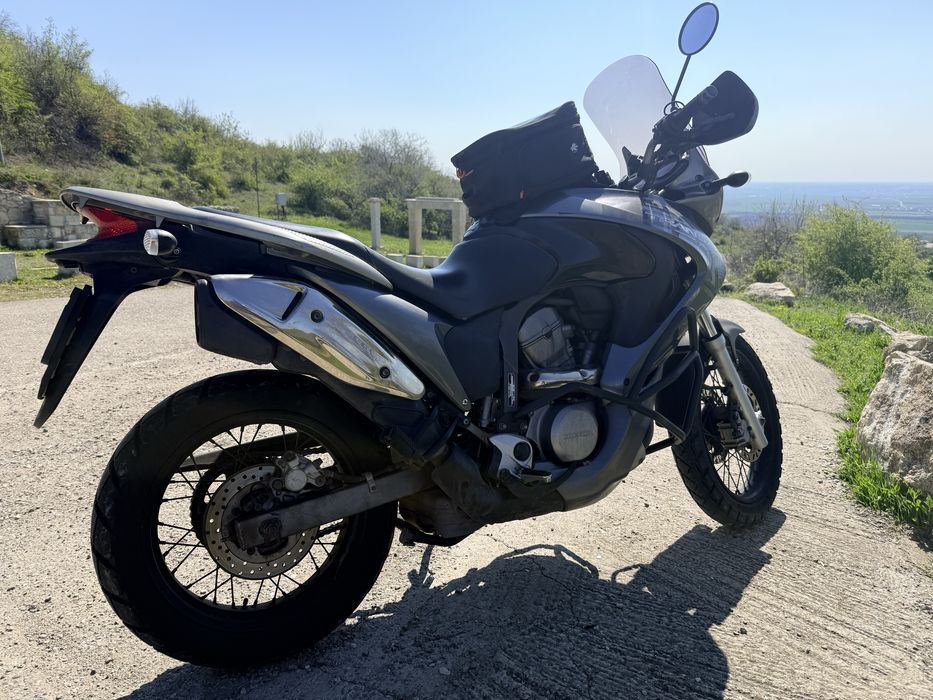 Honda Transalp XL700V