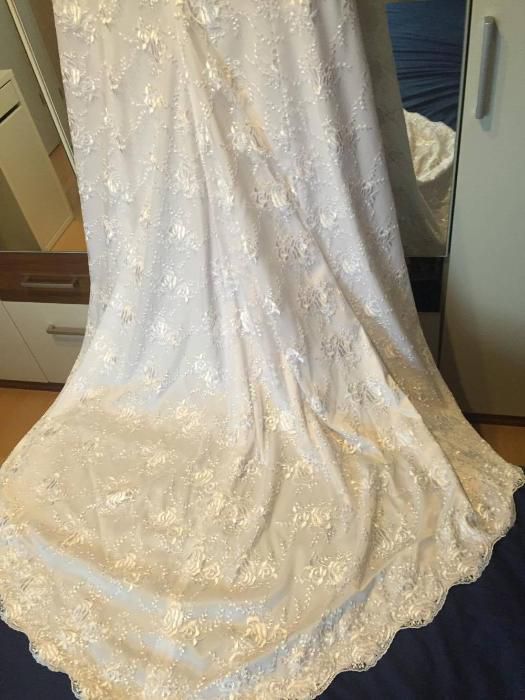 Булчинска рокля и воал + аксесоари