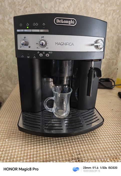 Delonghi ESAM 3000.B Magnifica Eco