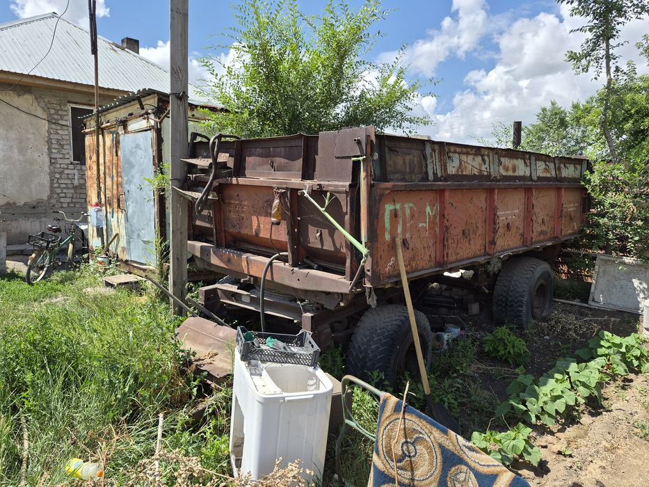Продам тракторный,прицеп ПТС-6