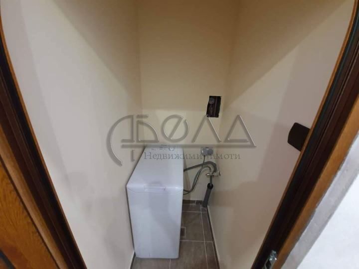 Продава се Двустаен апартамент в София, Толстой - 65 кв.м за 2139 €/кв.м - Снимка #4