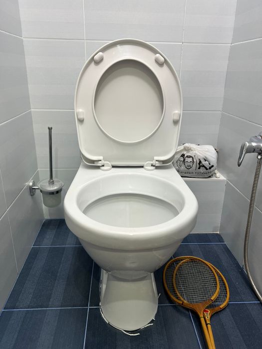 Продам унитаз новый