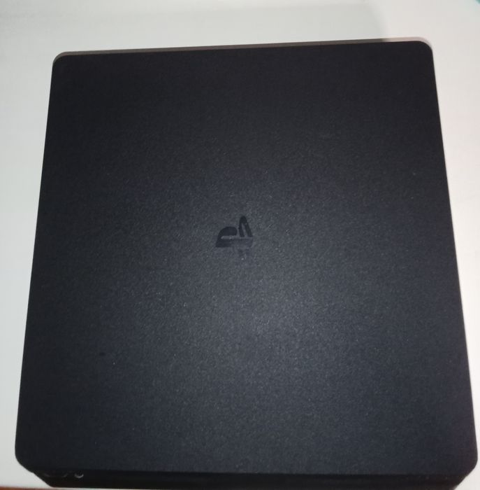 Playstation 4 slim 1tb