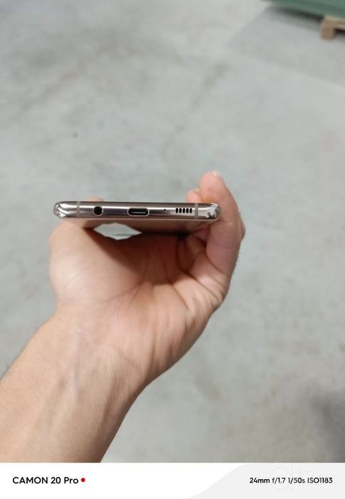 Samsung S10 5G yangi holatda