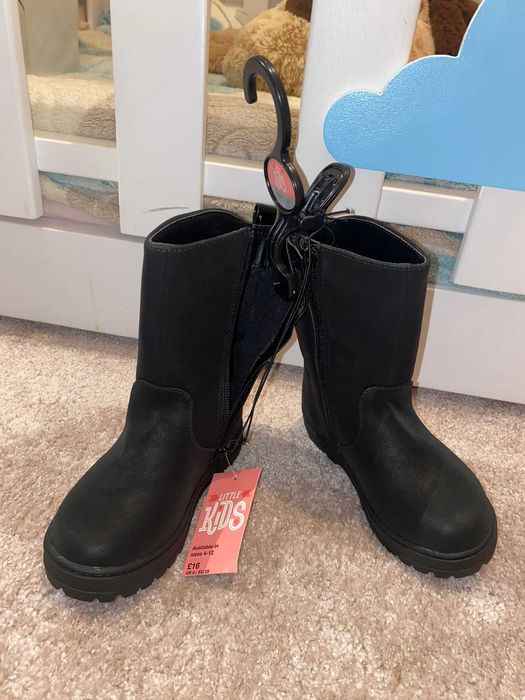 Cizme nr 25 ro 16 cm interior noi!