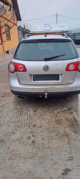 Dezmembrez  vw Passat B6 2.0 cbab cutie viteze manuala 4x4 an 2009