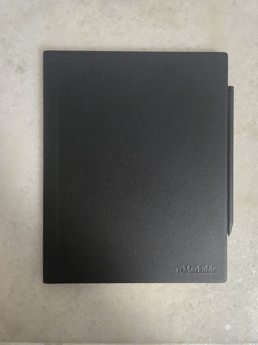 Tableta Remarkable 2, marker și husă