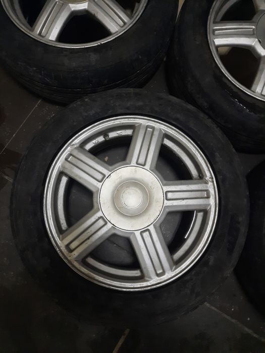 Продам торусы ваз с резиной  на  15