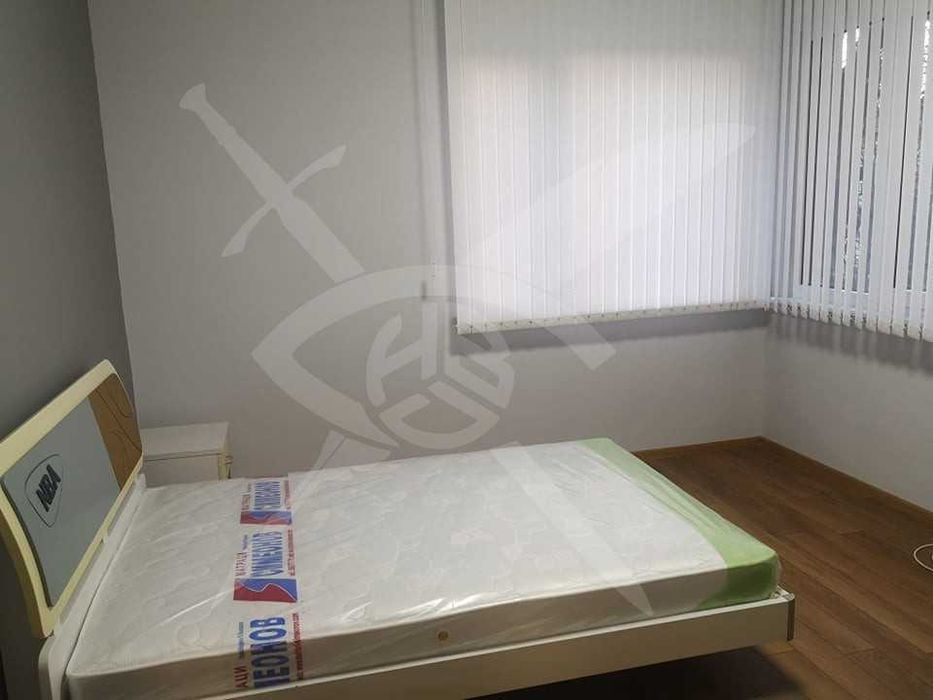 Дава се под наем Тристаен апартамент в Варна, Зимно кино Тракия - 86 кв.м за 600 € - Снимка #3