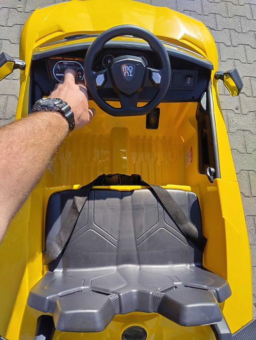 LAMBO Акумулаторна кола CHIARA жълт