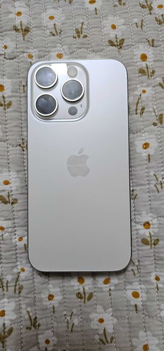 IPHONE 15 PRO 256g
