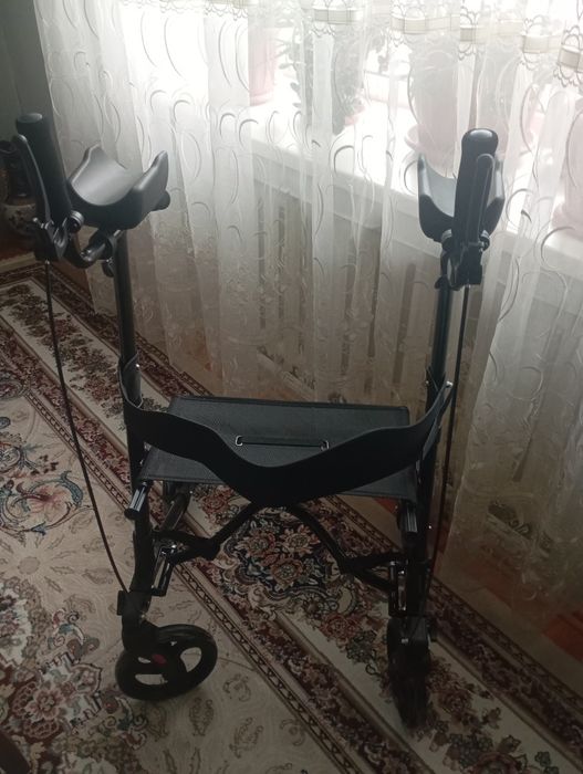 Ходунки Lekerovadi R03