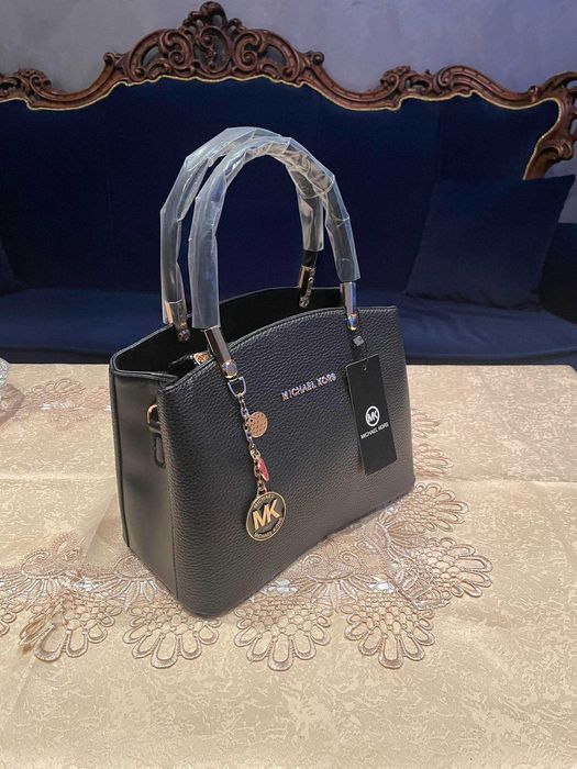 Дамска чанта Michael Kors