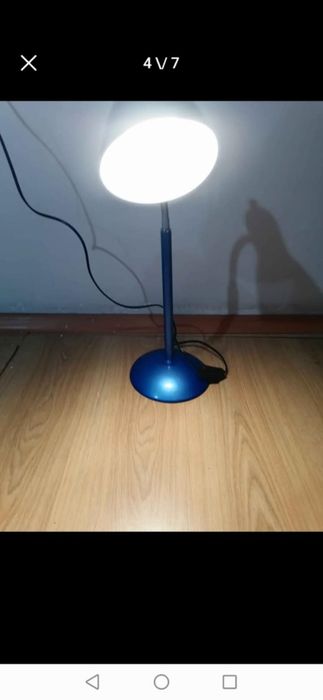 Нощна лампа работеща