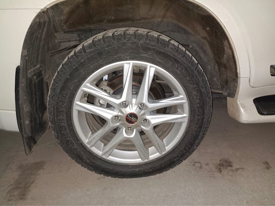 Продам зимнюю резину Б/у