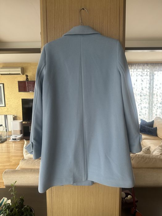 Светлосиньо палто