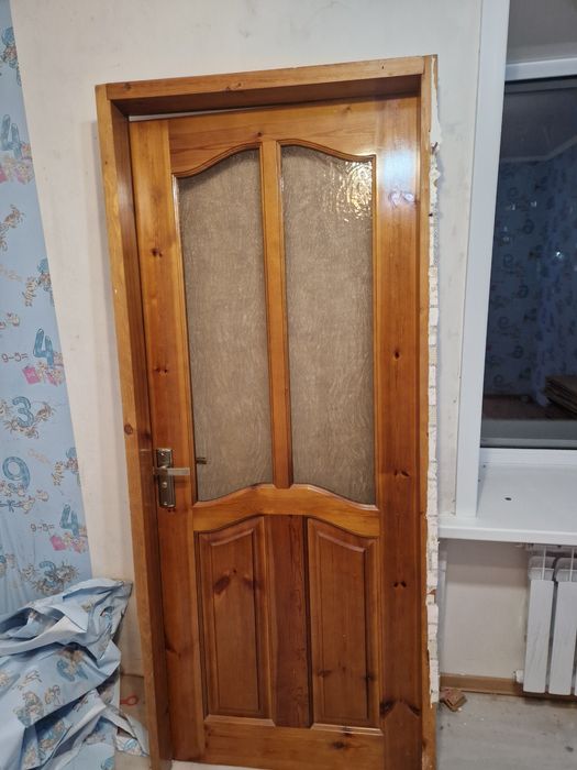 Двери деревянные