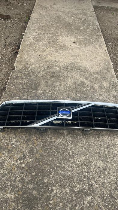 Решетка за волво s60 2003г