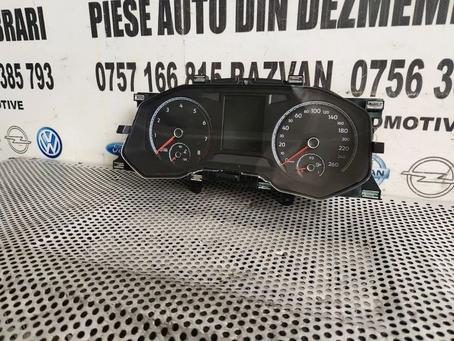 Ceasuri Bord Vw T-Roc 1.0 Benzina Cod 2GAA Dezmembrez Vw T-Roc - Dezmembrari Arad