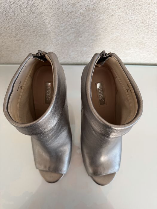 Боти с ток Guess