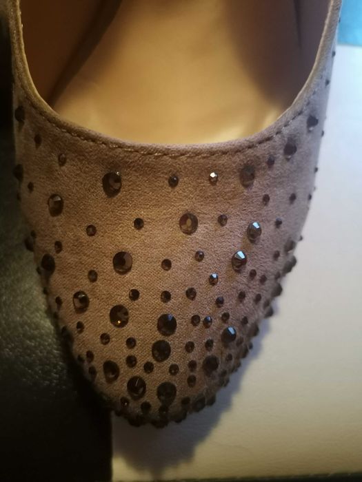 Pantofi noi nr 38